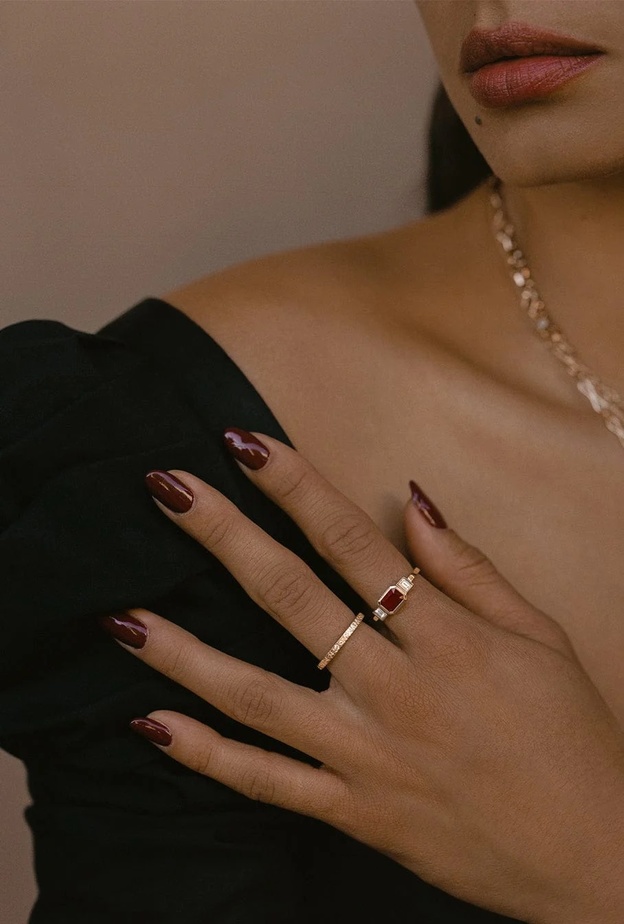 مجوهرات ياقوت أحمر ناعمة للصيف