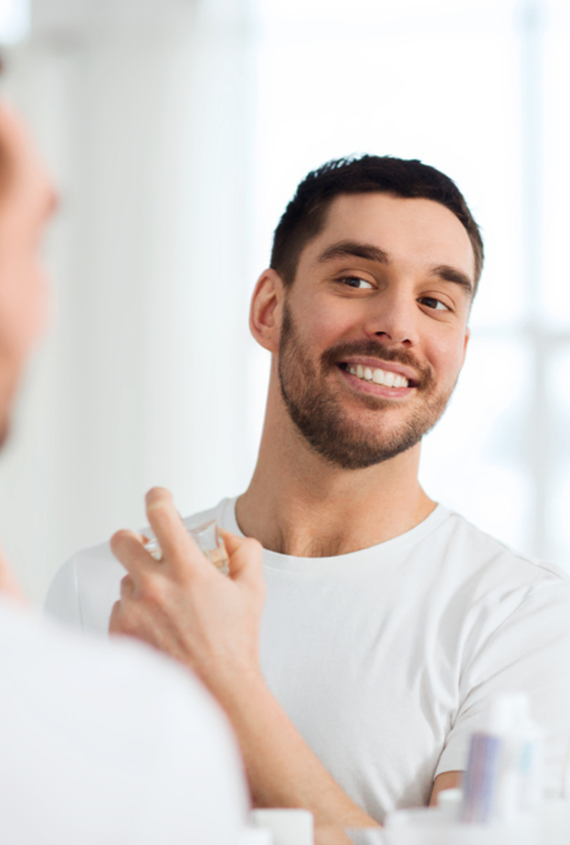 عطر يجمع الانتعاش والقوة للرجل الجريء في النادي الرياضي