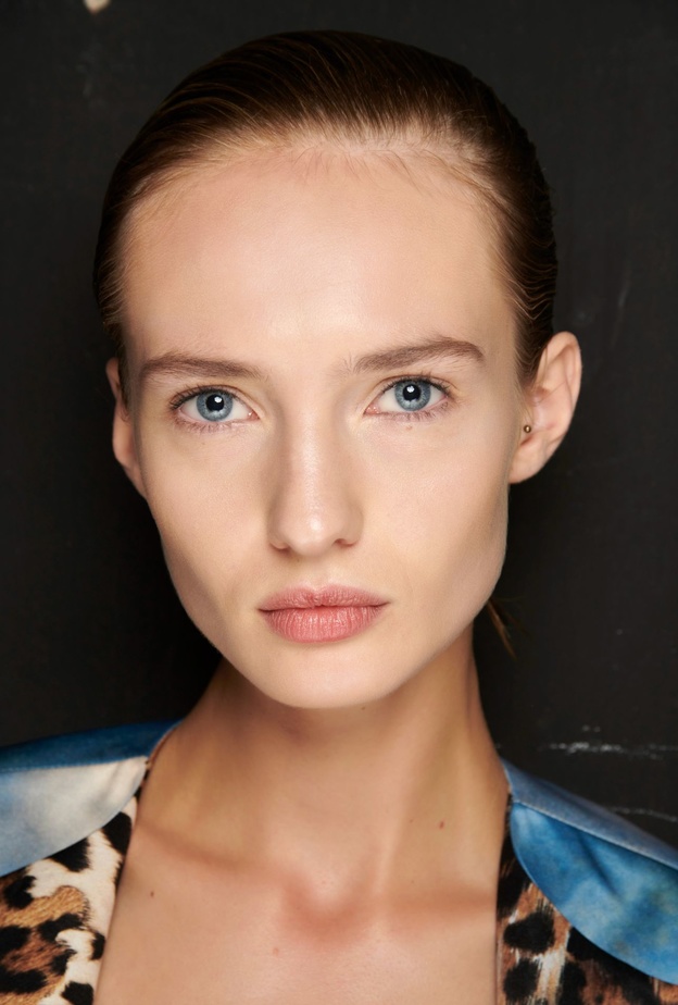 ترغبين في تنحيف وجهك؟ إليكِ أفضل الأساليب الطبيعية