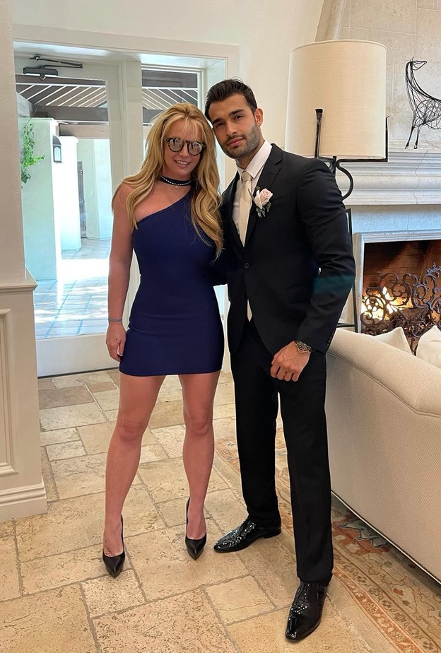 بريتني سبيرز وسام أصغري