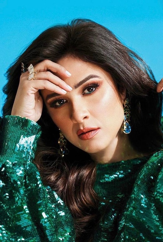 ياسمين عبد العزيز