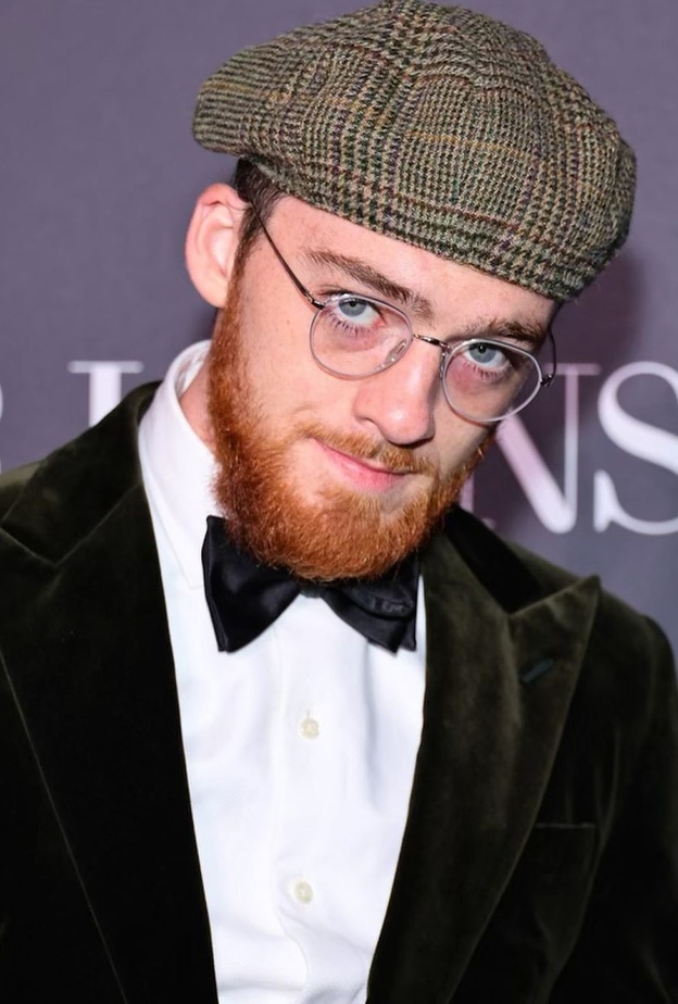 أنجوس كلاود في مسلسل "Euphoria"