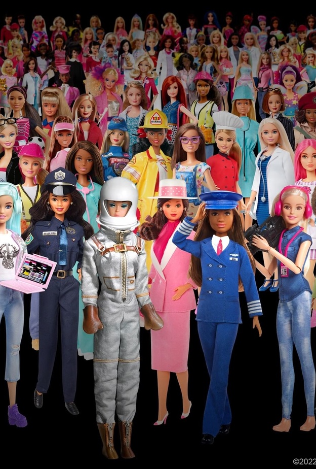 مجموعة لافتة لأكثر من 200 تصميم للدمية الأيقونية Barbie
