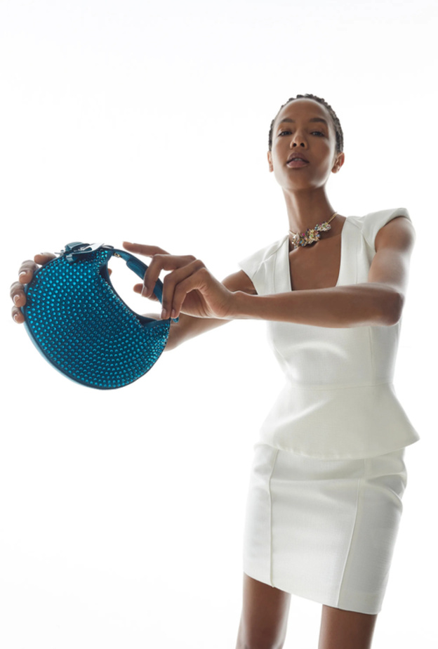 خاص بـ"هي": مجموعة ريزورت 2024 من Genny جواز سفر حول العالم!