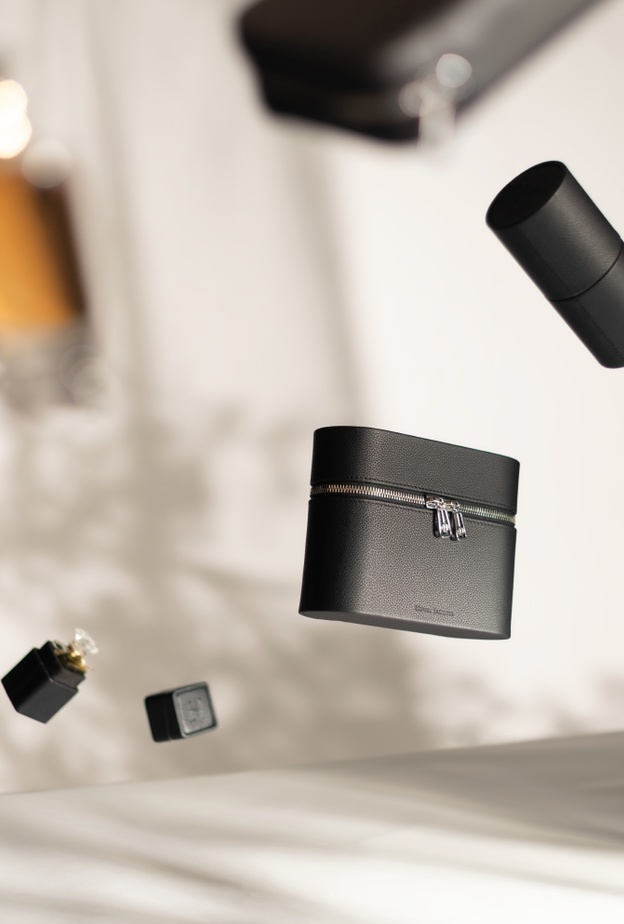 مجموعة HJ Voyage من هنري جاك أكسسوارات للسفر مصنوعة من مواد فاخرة