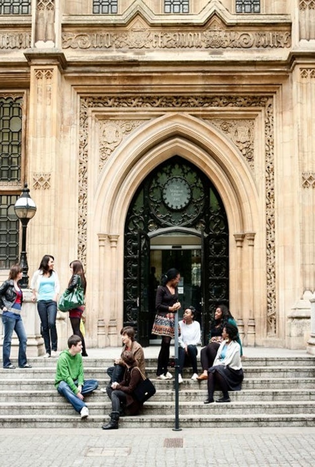 أهم الجامعات التي درس فيها الأمراء والملوك وأشهر تخصصاتهم