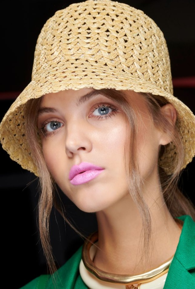 نصائحنا لك مع أجدد المستحضرات لبشرة محمية من الشمس في موسم الصيف