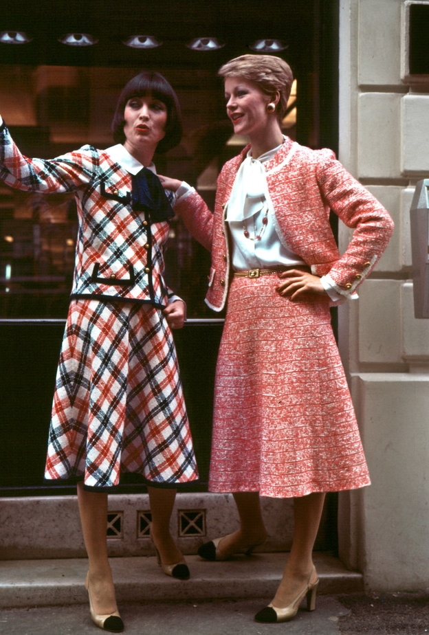 الألوان التي يمكن تنسيقها مع اللّون الأحمر.. 6 خيارات مميّزة تطوّرت عبر التاريخ 