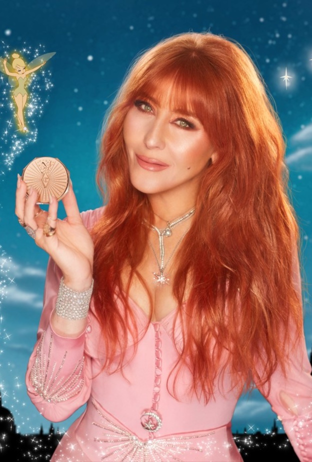 شارلوت تيلبيري وديزني يُنيران العالم ويحققان الأحلام بالجمال الفتّان في تعاون ساحر وجديد!