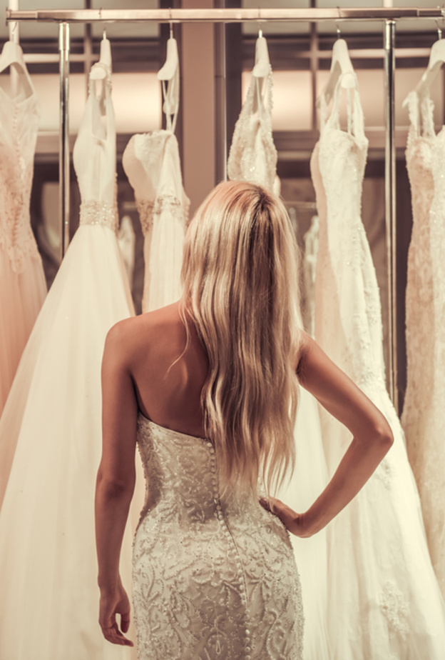 أشياء يجب عليك معرفتها قبل موعدك الأول للتسوق لشراء فستان زفافك