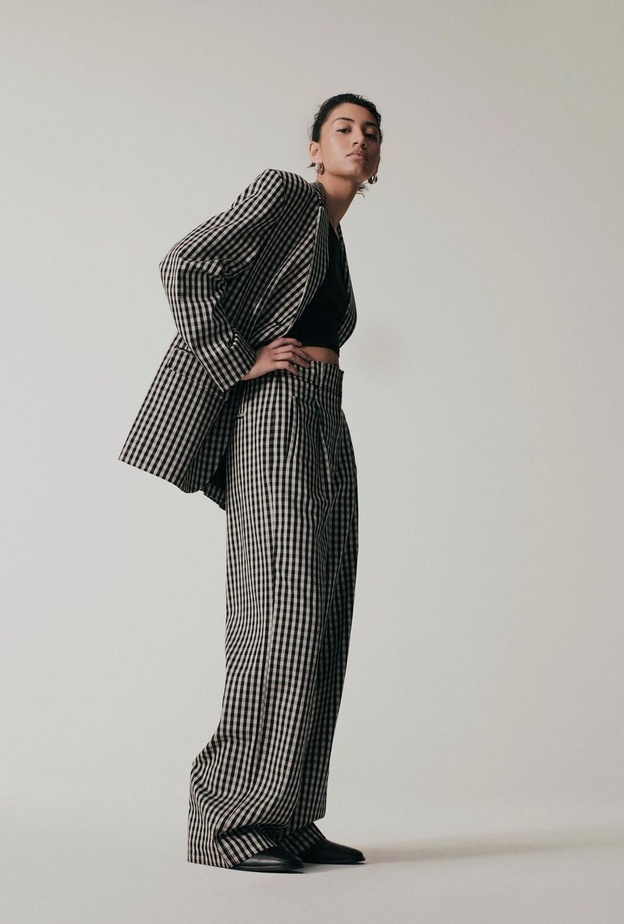 5 علامات مستدامة تقدّم لك أجمل تصاميم البدلات