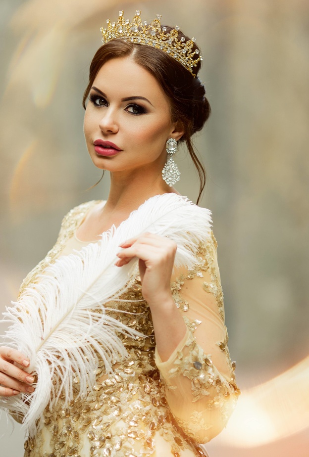  الثقة بالنفس تجعلك قيادية ناجحة ومميزة وشجاعة تماما مثل الملِكات