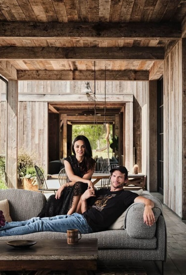 جولة داخل عقار ميلا كونيس وأشتون كوتشر