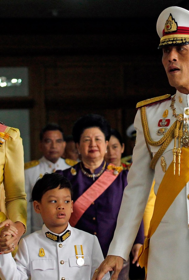 حقائق هامة عن حياة ولي عهد تايلاند