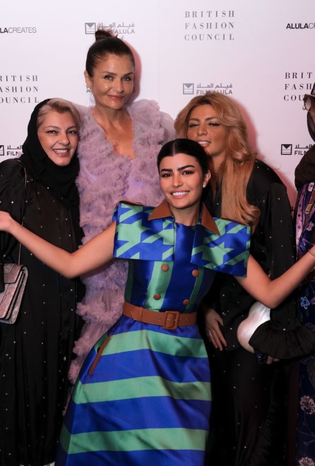 خاص بـ "هي": تصاميم ساحرة بإبداعات مصممات "العلا تبتكر" في أسبوع لندن للموضة