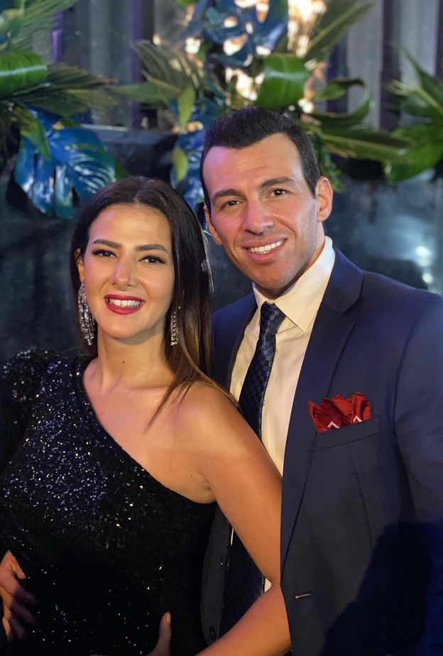 دنيا سمير غانم وزوجها