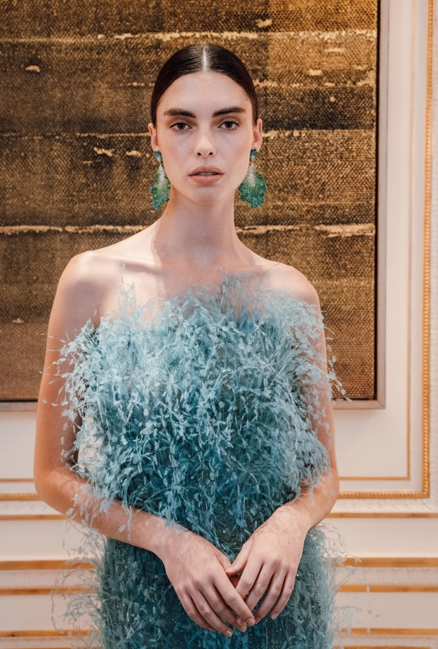 شوبارد تقدم مجموعة مجوهرات Red Carpet في أسبوع الموضة في باريس