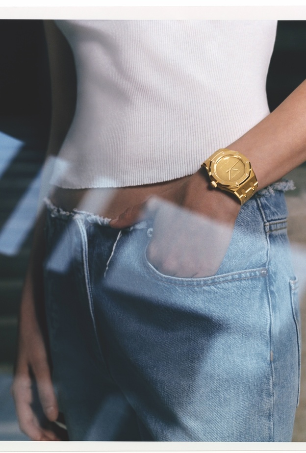 ساعات رويال أوك الجديدة تشكل امتزاج الموضة وصناعة الساعات