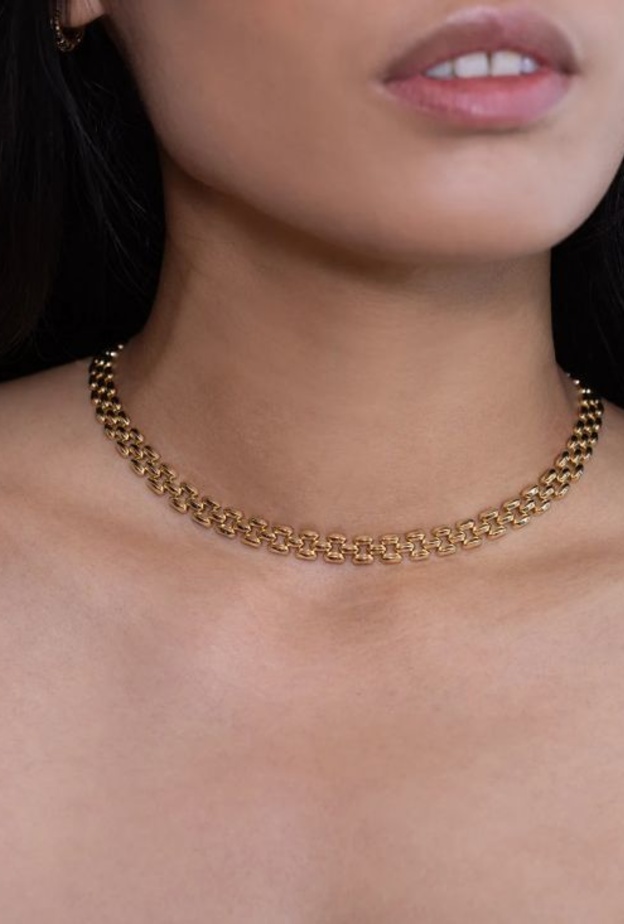 عقد من الذهب من ليزي ماندلر Lizzie Mandler 