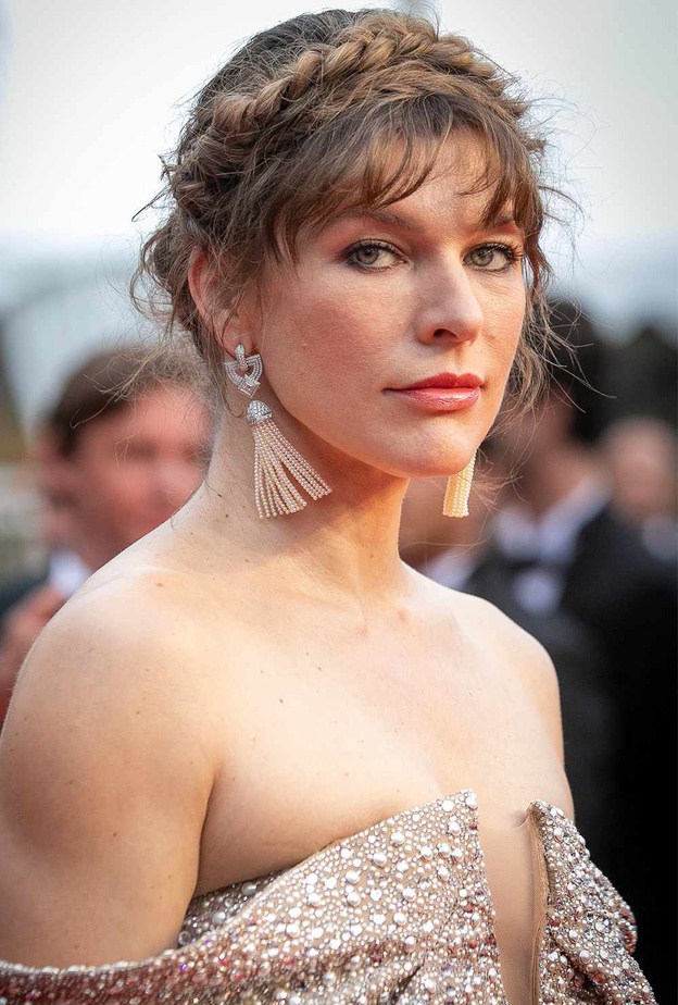 تفاصيل قصر ميلا جوفوفيتش في لوس أنجلوس