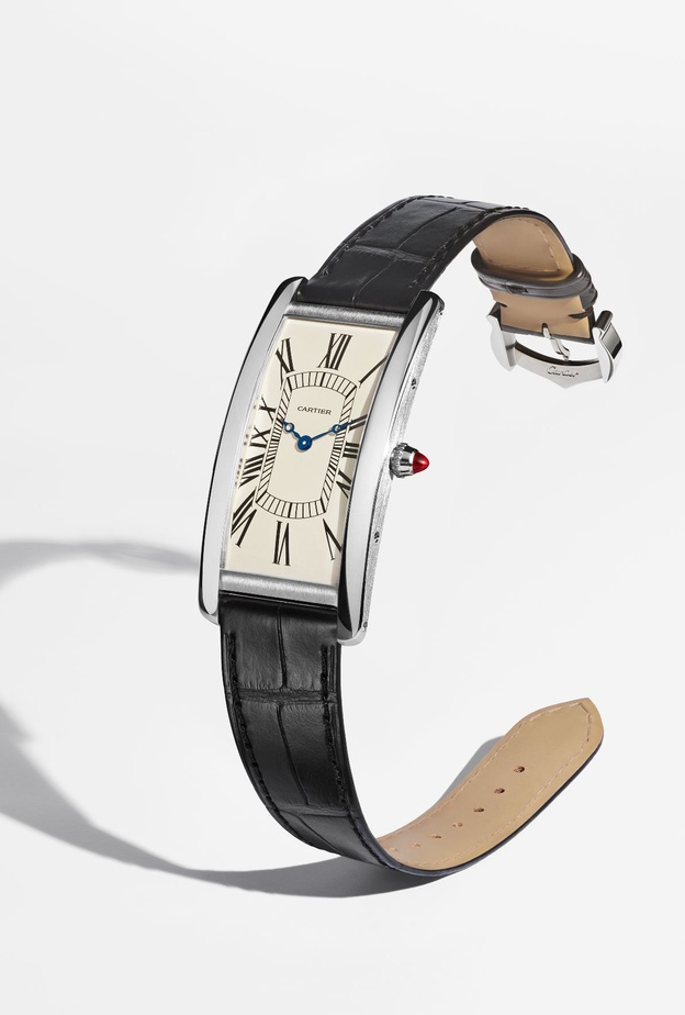 كارتييه تعيد اصدار ساعة تانك سانتريه Tank Cintrée