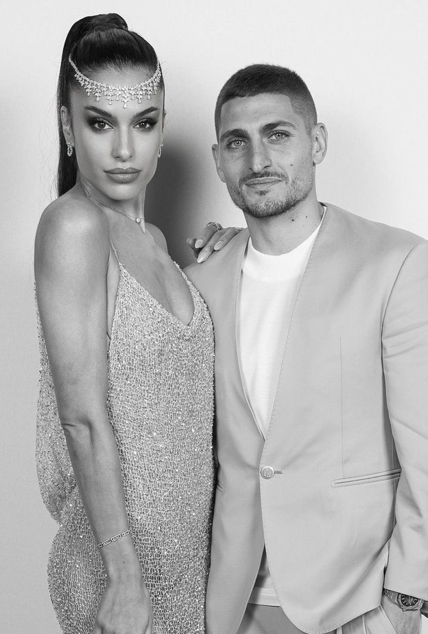 كيف تٌعبر زوجات لاعبي  نادي باريس سان جيرمان عن شخصياتهن من خلال تصاميم مجوهراتهن؟