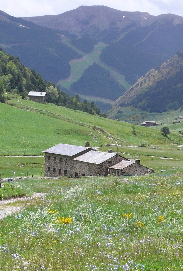 وجهات سياحية خلابة لخريف 2023 بواسطة damedia