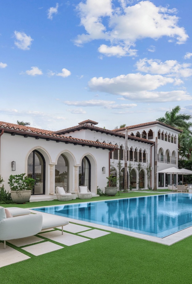 منزل شير السابق في ميامي بيتش يعرض للبيع بسعر 42.5 مليون دولار