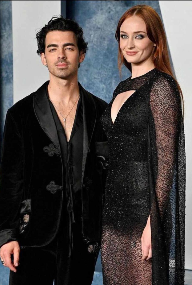 جو جوناس و صوفي تيرنر