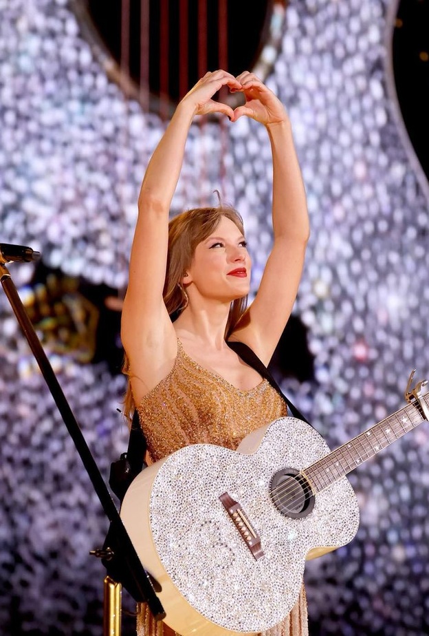 تايلور سويفت