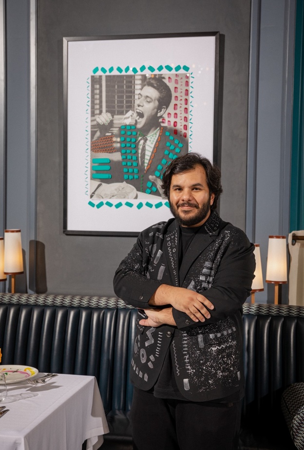 تعاون مطعم "إل باريتو" مع الفنان السعودي الشهير عبد المحسن الرويس