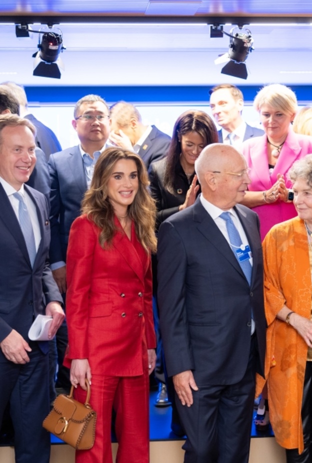 اختيار جلالة الملكة رانيا العبدالله رئيساً عالمياً مشاركاً لمبادرة المنتدى الاقتصادي العالمي 