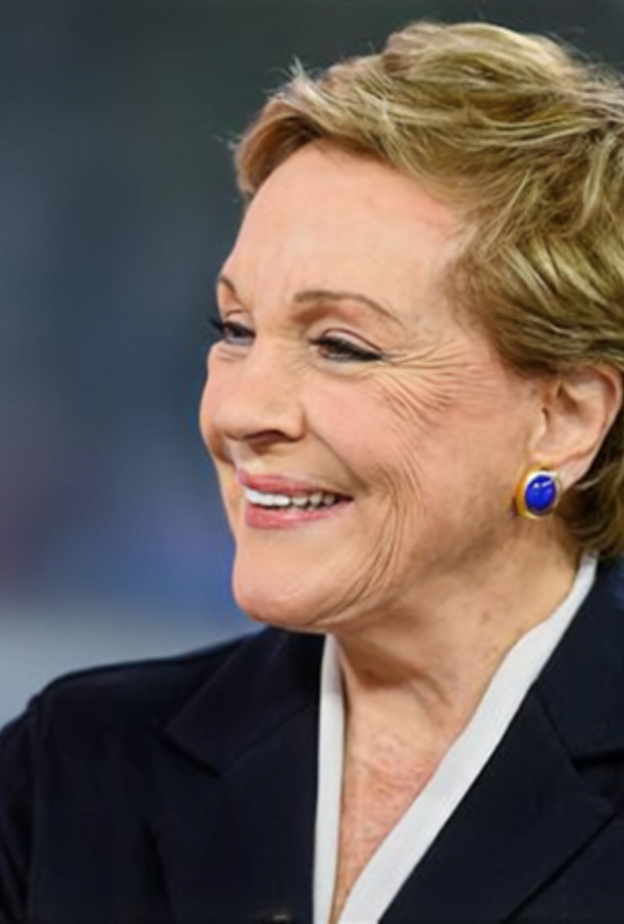 جولي آندروز 