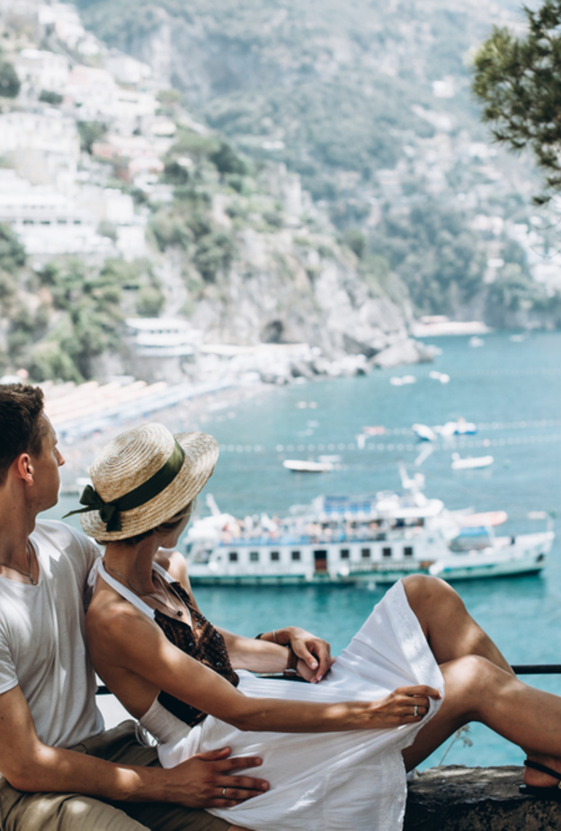 أفضل وجهات شهر العسل غير المكلفة للزيارة في فصل الخريف