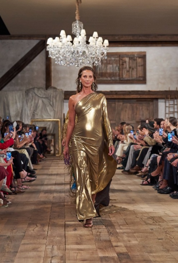 عرض ازياء رالف لورين