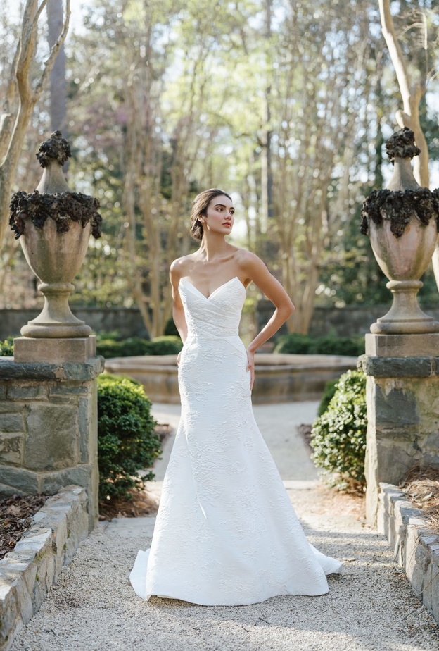 annebarge@فساتين زفاف كورسيه 2024