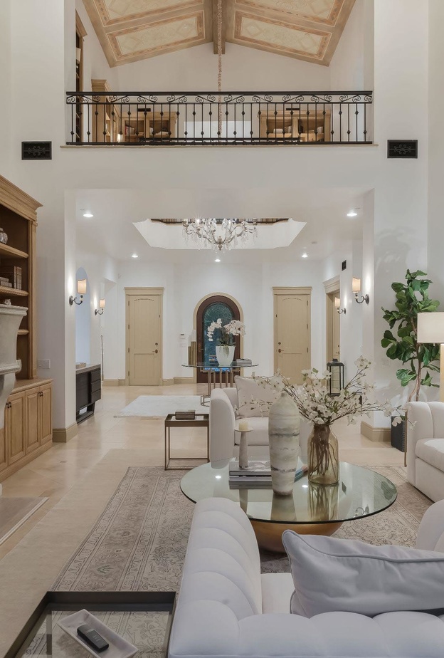 جولة داخل محفظة العقارات المذهلة لنجمة البوب بريتني سبيرز