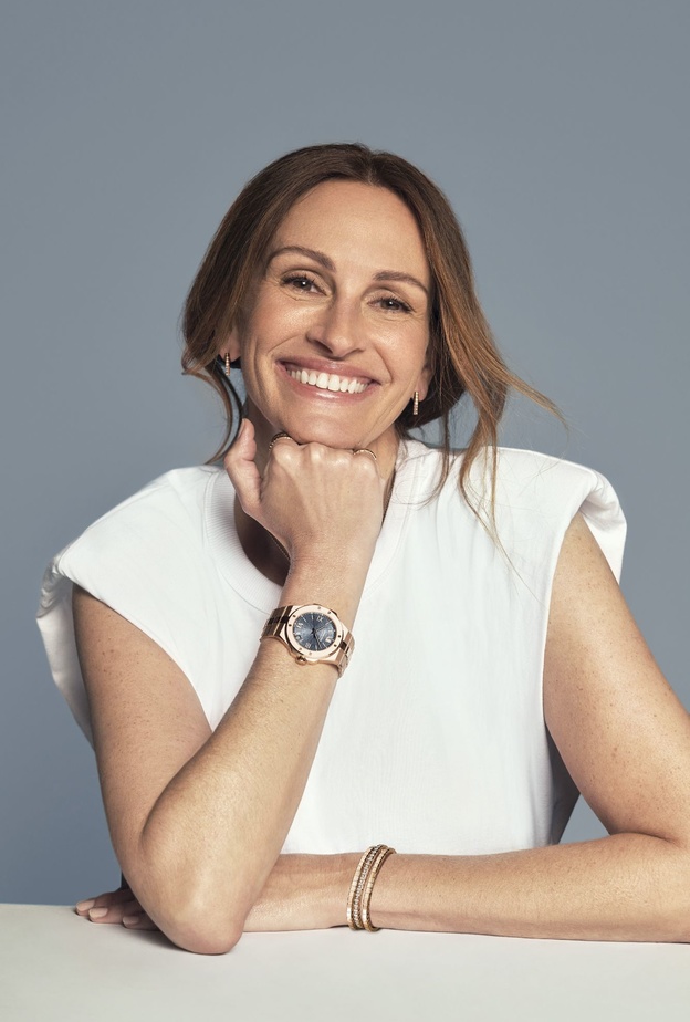 جوليا روبرتس..سفيرة دار شوبارد العالمية تتألق في حملة Feel Good الجديدة