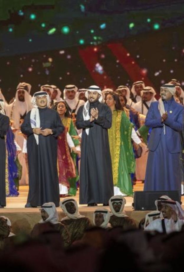 كيف سجلت الشاعرة السعودية نجلا المحيا "المعتزة" حضورها في أبرز المناسبات الوطنية والعالمية؟