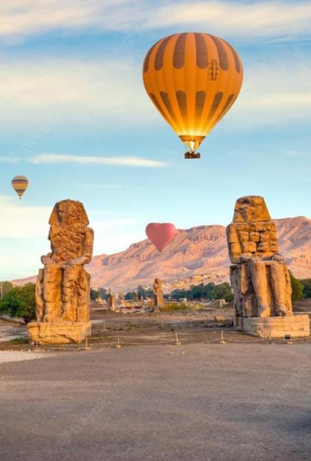 من بينها صحراء الإمارات.... تعرف على أفضل مواقع رحلات مناطيد الهواء في العالم