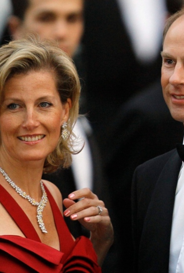 تعرفي على أهم المنازل في حياة الأمير إدوارد