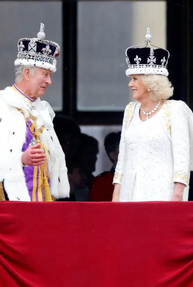 تعرفي على قصة مشاهدة الملك تشارلز لشبح في القصور الملكية