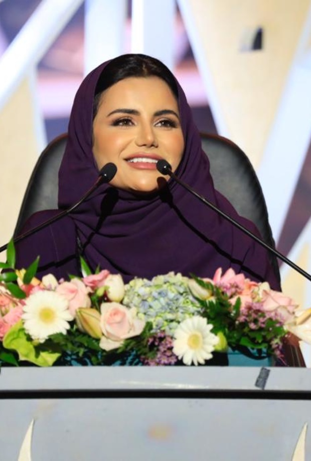 في عام الشعر العربي.. تكريم الشاعرة السعودية شموخ العقلا "العالية" في أول ظهور لها على مسرح أبو بكر سالم في الرياض
