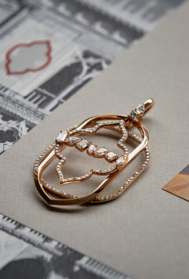 قلادة Venetian Dream تكريم بوميلاتو لتراث فينيسيا المعماري