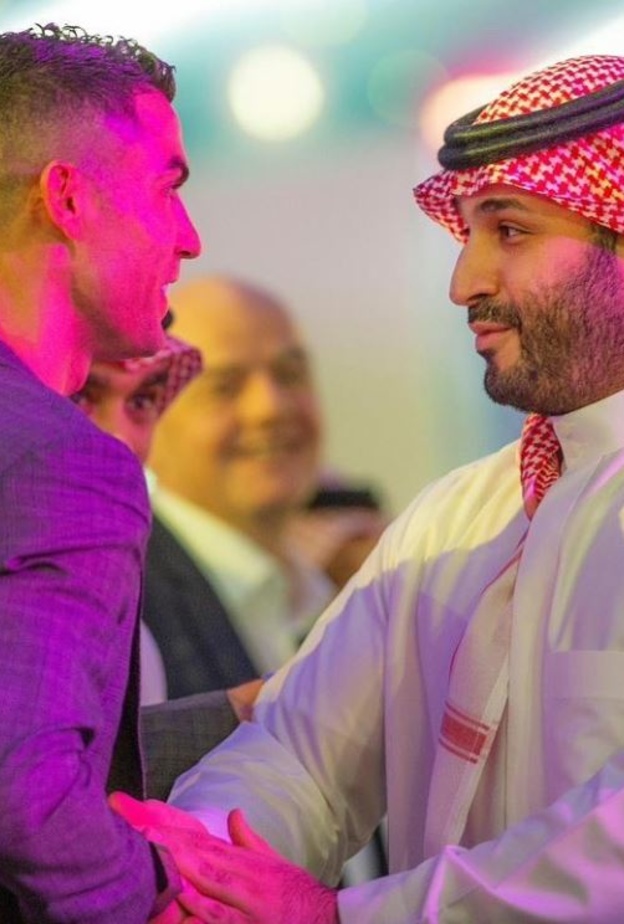  رونالدو يعبر عن سعادته بلقاء سمو ولي العهد 