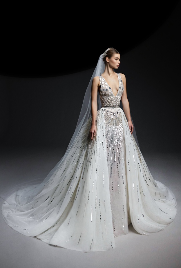 فساتين زفافزهير مرادللعروس الأثيرية والغامضةفي خريف 2024