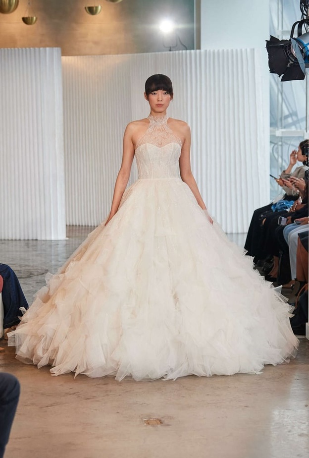 فساتين زفاف من أسبوع الموضة العرائسي@inesdisanto