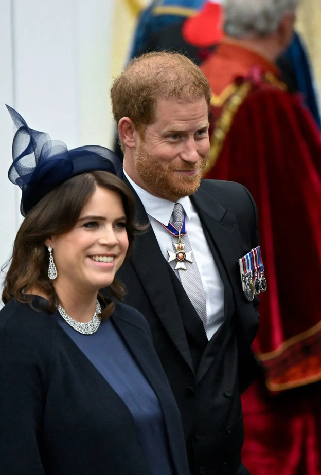 لهذا السبب توصف الأميرة يوجين بأنها الجسر الذي يربط الأمير هاري وزوجته بالحياة الملكية