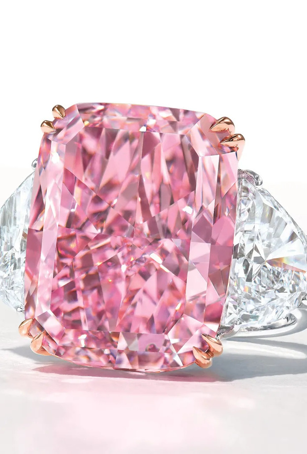 ماسة ساكورا Sakura عن قرب - الصورة عن كريستيز