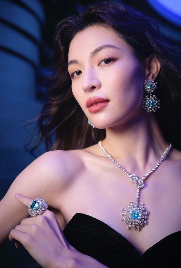 مجوهرات إلين تشونغ Elaine Zhong من تيفاني أند كو Tiffany & Co